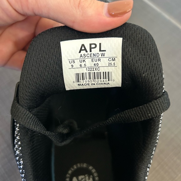 APL Ascend shoes - worn once - Picture 3 of 3
